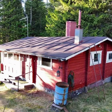 Vakantiehuis An Idyllic Little Summer In The Middle Of The Nature With Hot Tub *
