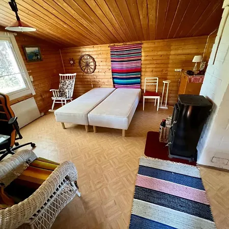 An Idyllic Little Summer In The Middle Of The Nature With Hot Tub Vakantiehuis *