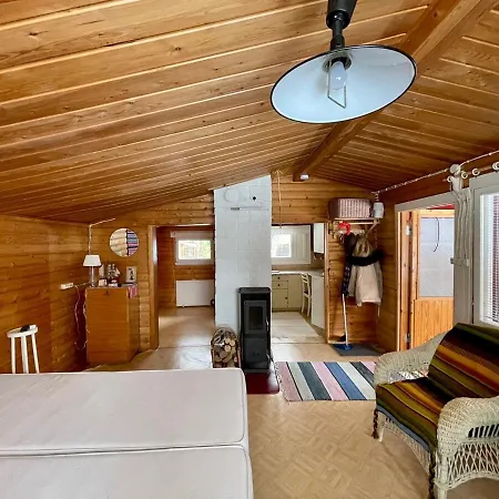 Vakantiehuis An Idyllic Little Summer In The Middle Of The Nature With Hot Tub