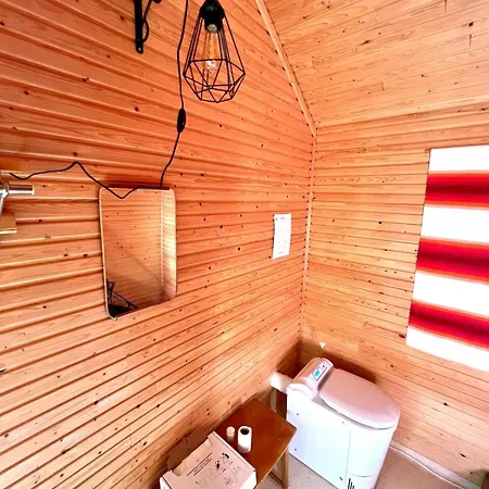 An Idyllic Little Summer In The Middle Of The Nature With Hot Tub Vakantiehuis Utajärvi